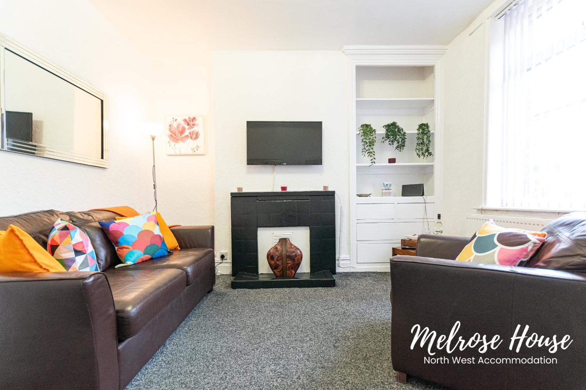 Manchester Work Stays 2Br Home With Parking & Wifi Bagian luar foto