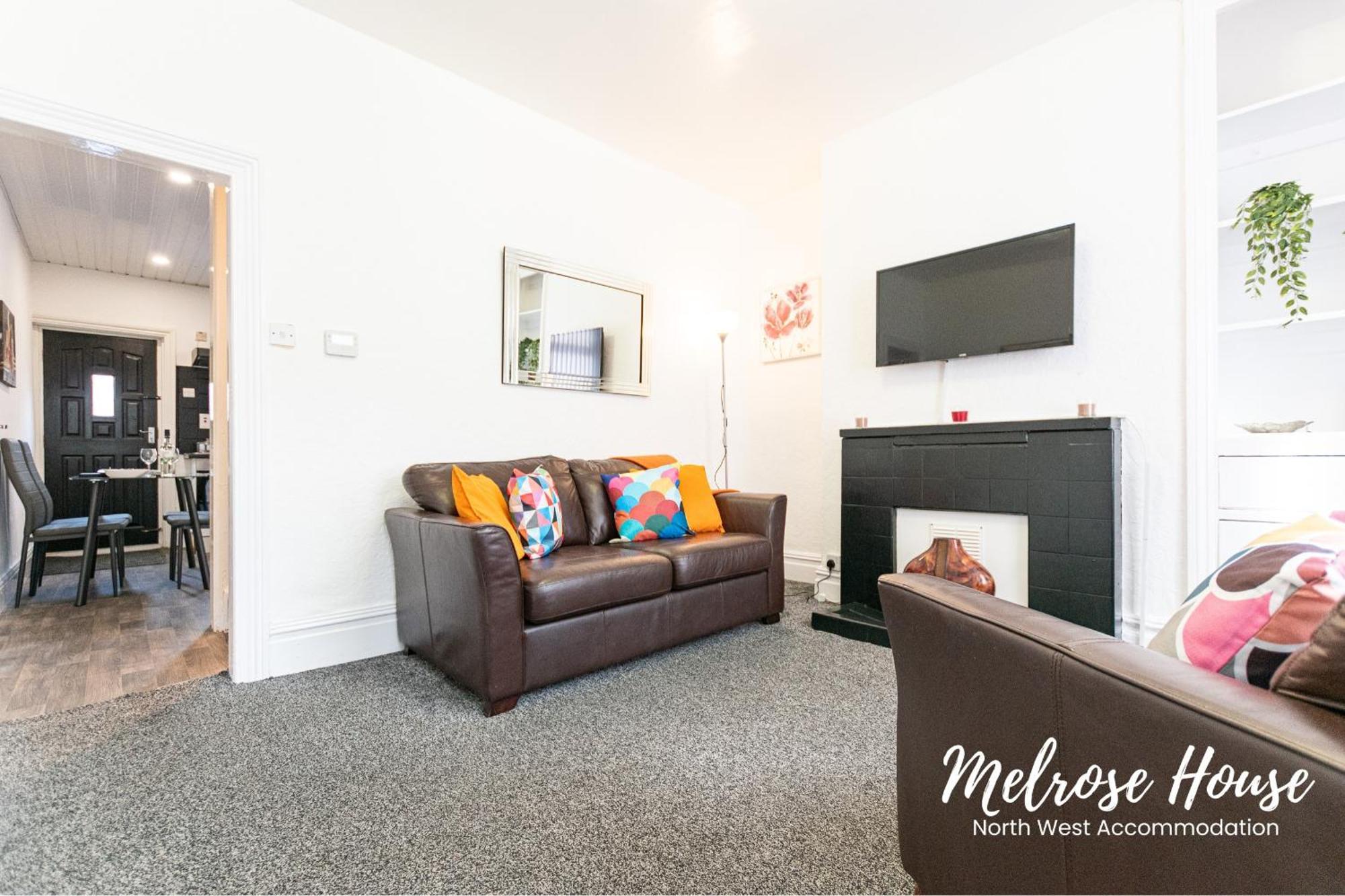 Manchester Work Stays 2Br Home With Parking & Wifi Bagian luar foto