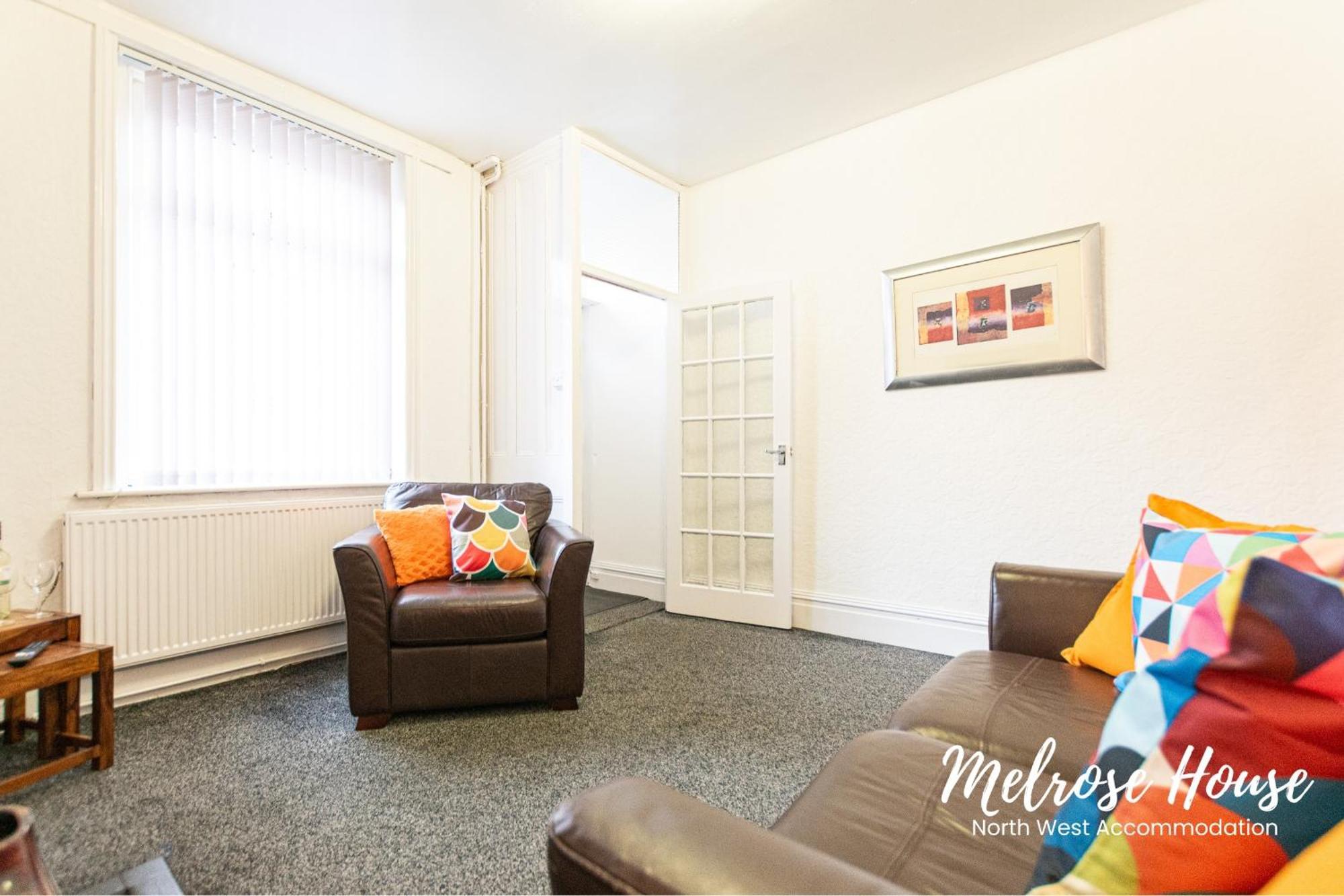 Manchester Work Stays 2Br Home With Parking & Wifi Bagian luar foto